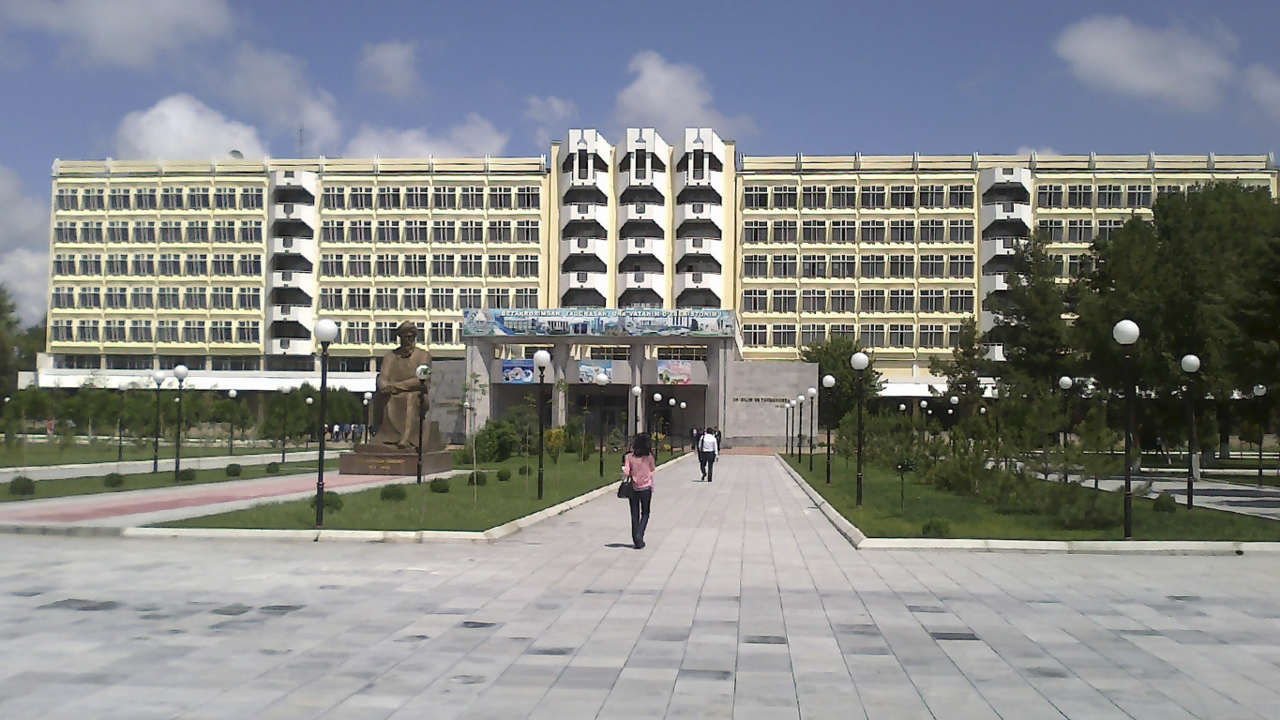 伊斯兰·卡里莫夫命名的塔什干国立技术大学