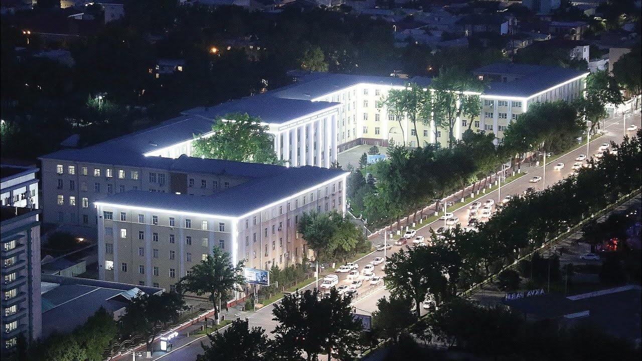 穆罕默德·花剌子密命名的塔什干信息技术大学